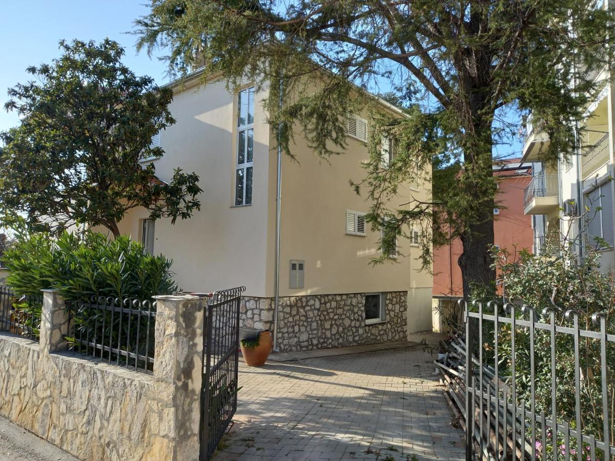 Apartman Noni Биоград-на-Мору Экстерьер фото